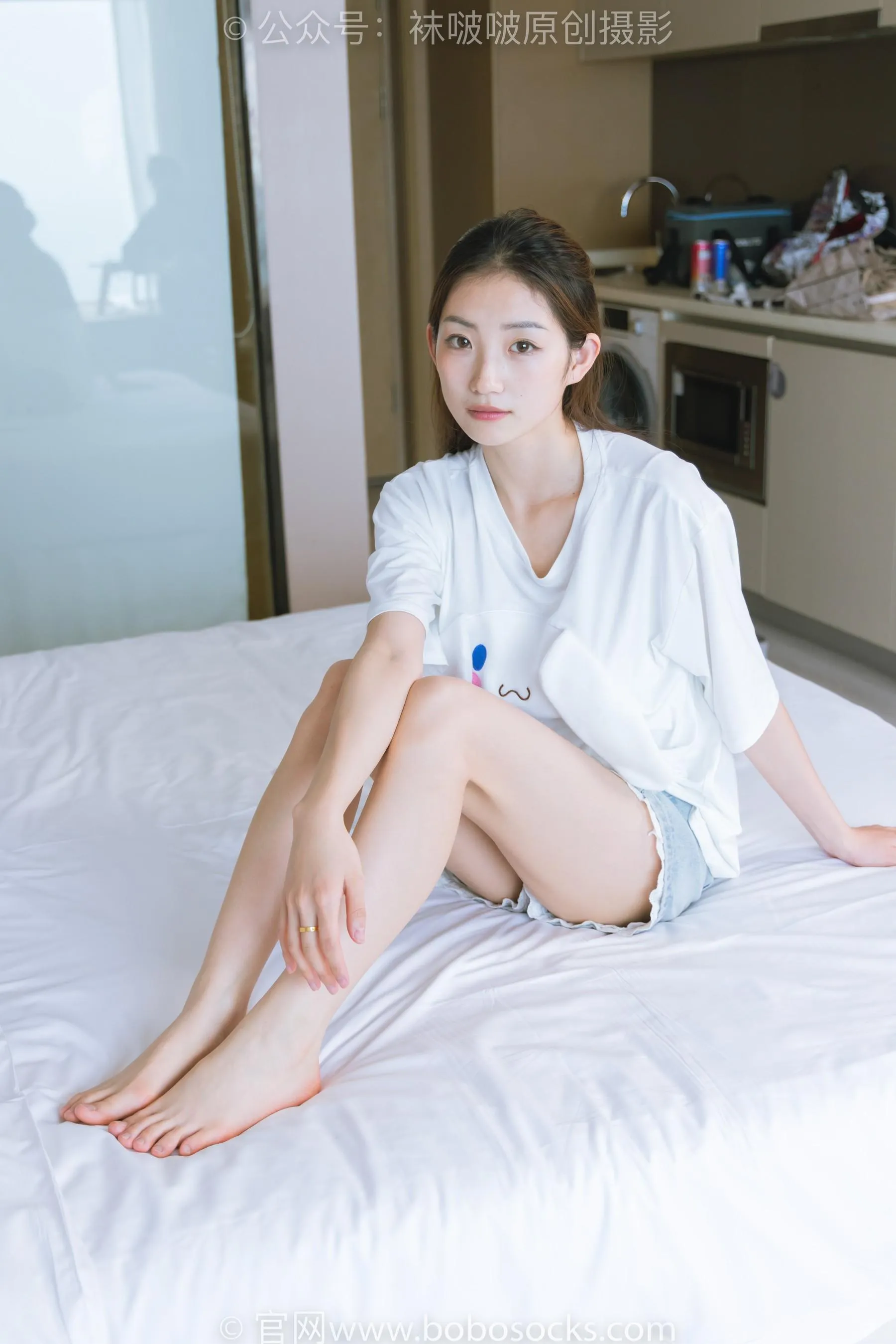 [BoBoSocks袜啵啵]NO.228 小沫-板鞋、厚肉丝、裸足[23] [55P]插图1